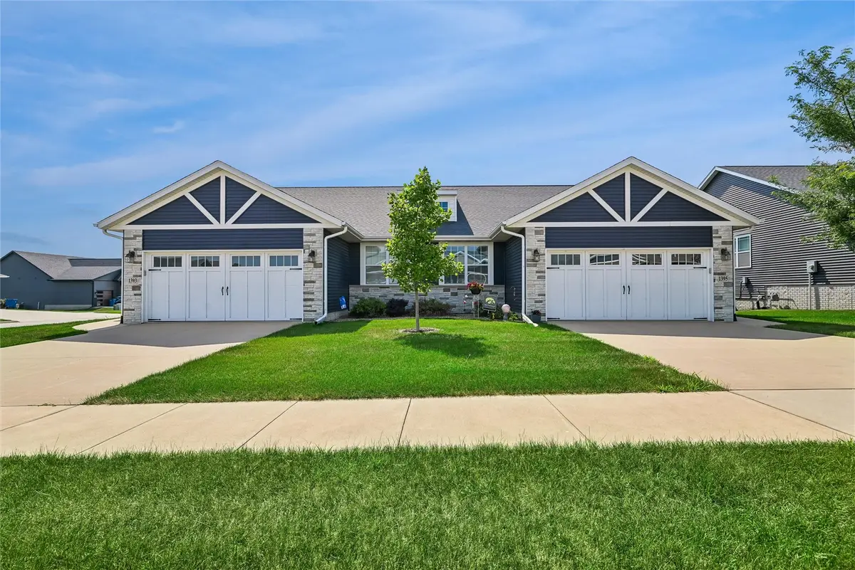 1395 Applewood Drive, Fairfax, IA 52228 - #1