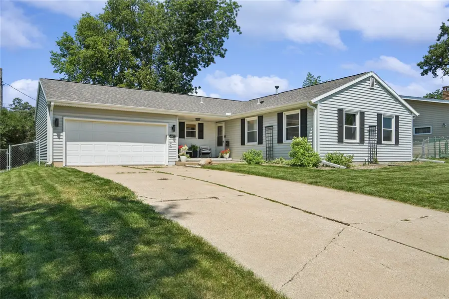 1320 Country Club Drive, Marion, IA 52302 - #3