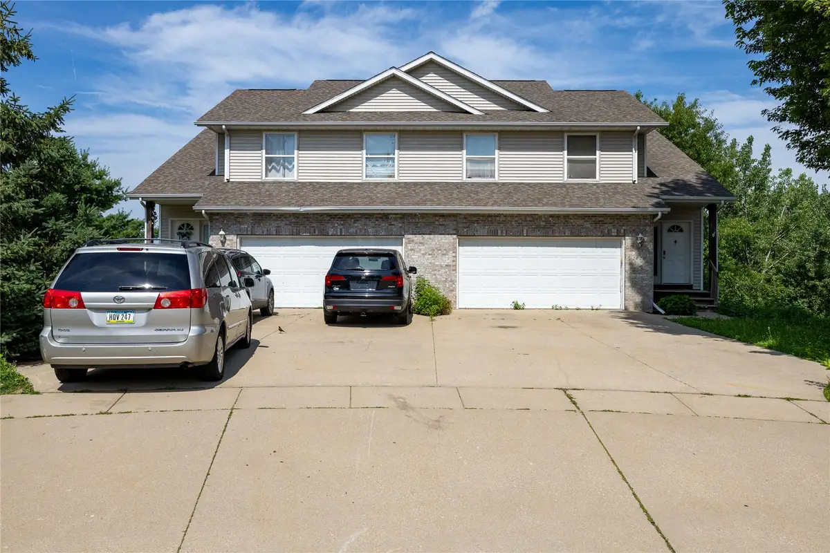2020 Stratford Court, Coralville, IA 52241 - #1