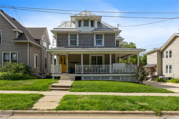 619 E Burlington Street, Iowa City, IA 52240