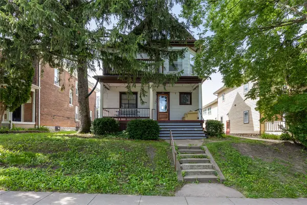 521 E College Street, Iowa City, IA 52240