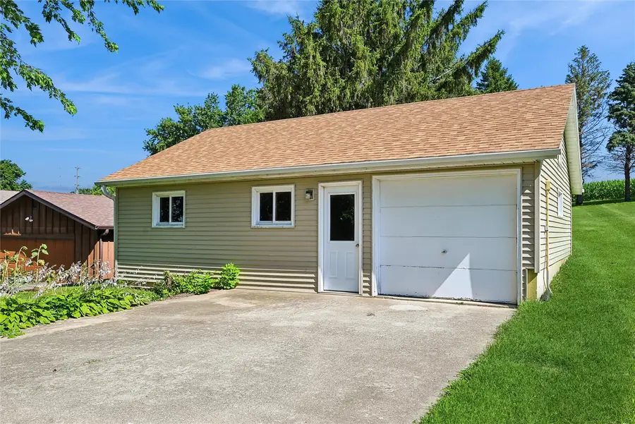 614 Line Street, Norway, IA 52318 - #3