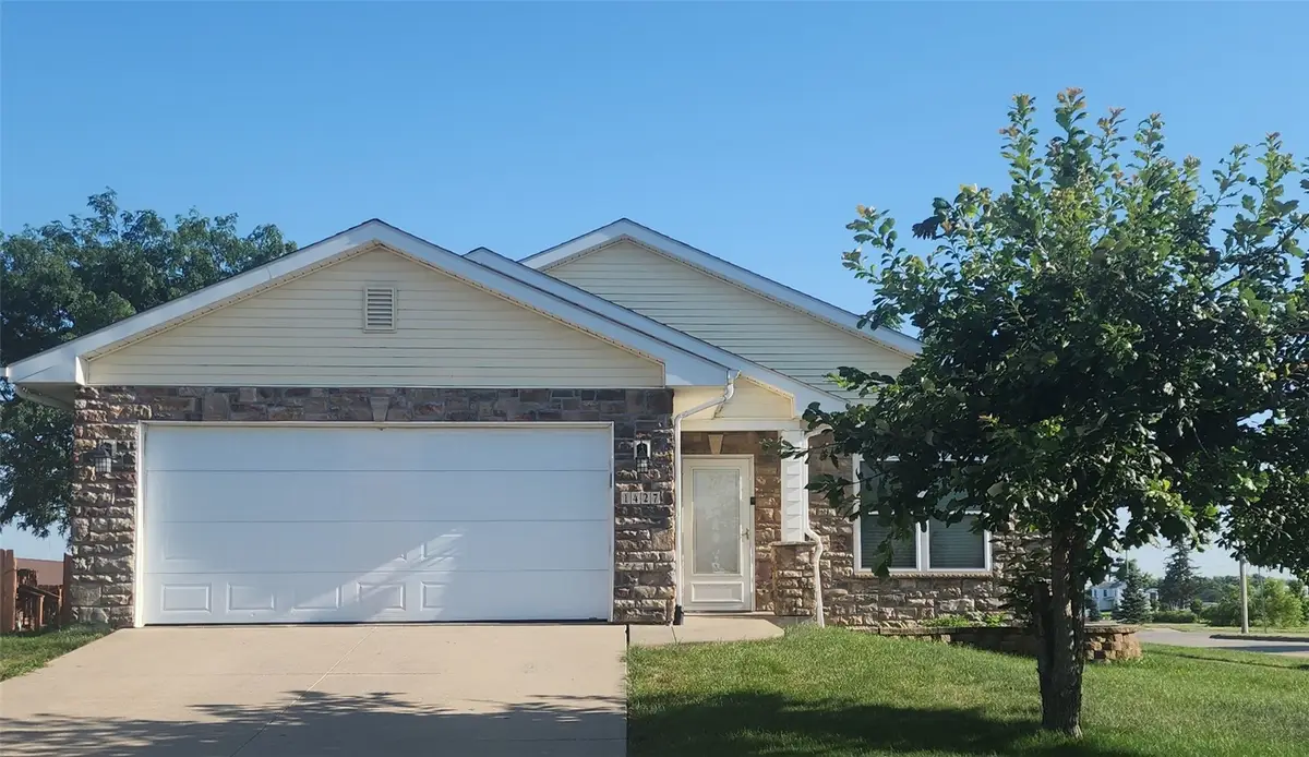 1427 Winchell Drive Ne, Cedar Rapids, IA 52402 - #1