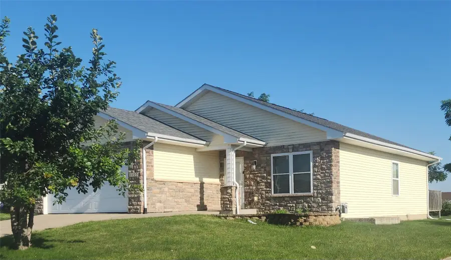 1427 Winchell Drive Ne, Cedar Rapids, IA 52402 - #2
