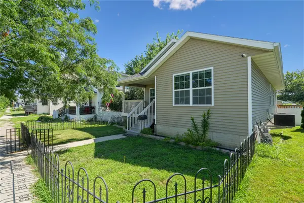 1235 N Street Sw, Cedar Rapids, IA 52404