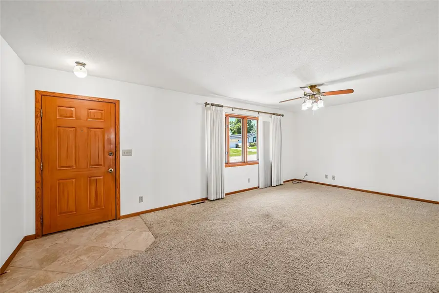 2201 Balsam Drive Sw, Cedar Rapids, IA 52404 - #3