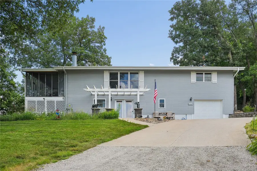 181 Center Point Dr, Montezuma, IA 50171 - #2