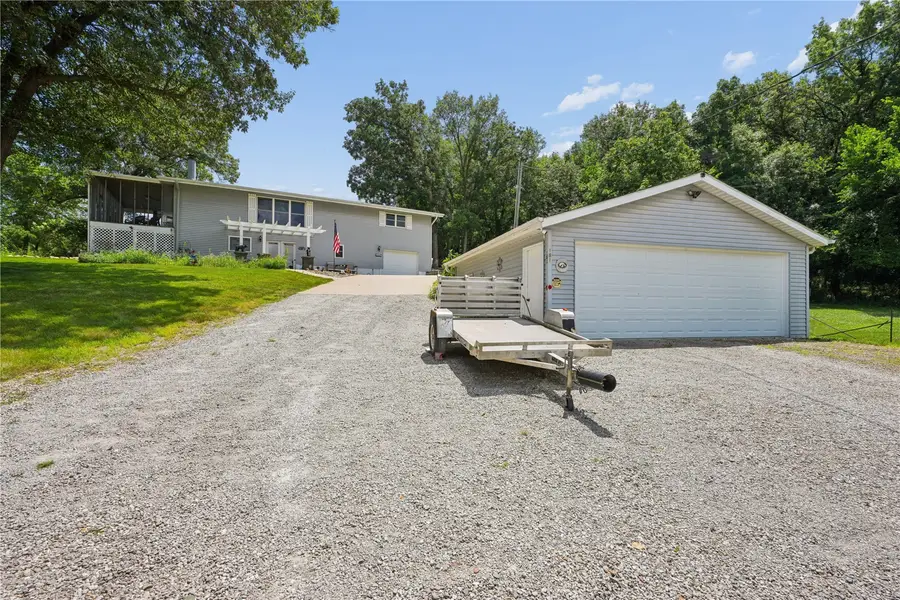 181 Center Point Dr, Montezuma, IA 50171 - #3