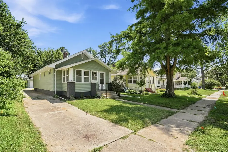 916 Daniels Ne, Cedar Rapids, IA 52402 - #3