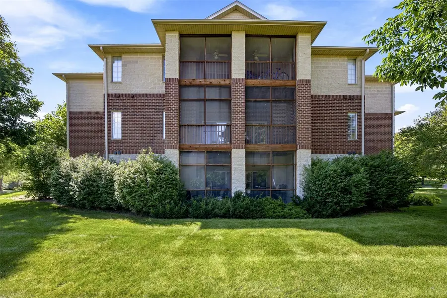 360 Camden Road, Iowa City, IA 52245 - #2