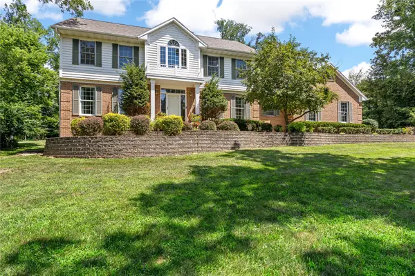 4600 Deer View Road, Cedar Rapids, IA 52411