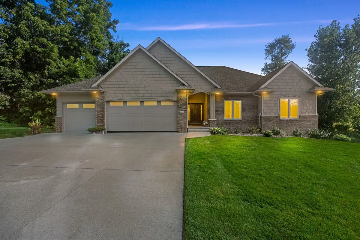 4920 Misty Morning Court Sw, Cedar Rapids, IA 52404 - #1