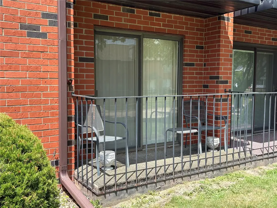 830 Kerry Ln Se #20, Cedar Rapids, IA 52403 - #3