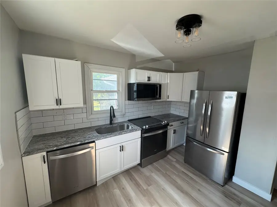 229 28th Street Dr, Cedar Rapids, IA 52403 - #2