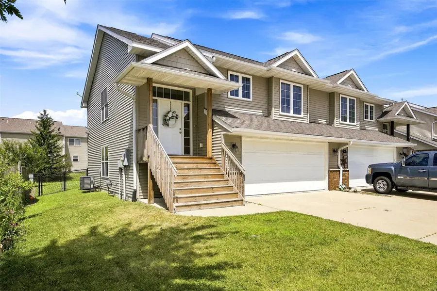137 S Park Ridge Road, North Liberty, IA 52317 - #3