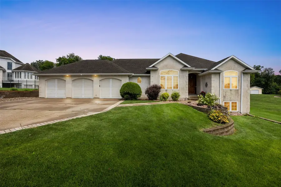 8401 Santa Maria Drive Sw, Cedar Rapids, IA 52404 - #2