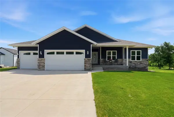 2416 Kestrel Drive Se, Cedar Rapids, IA 52403
