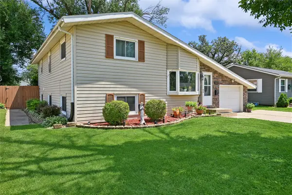 4500 Ozark Street Ne, Cedar Rapids, IA 52402