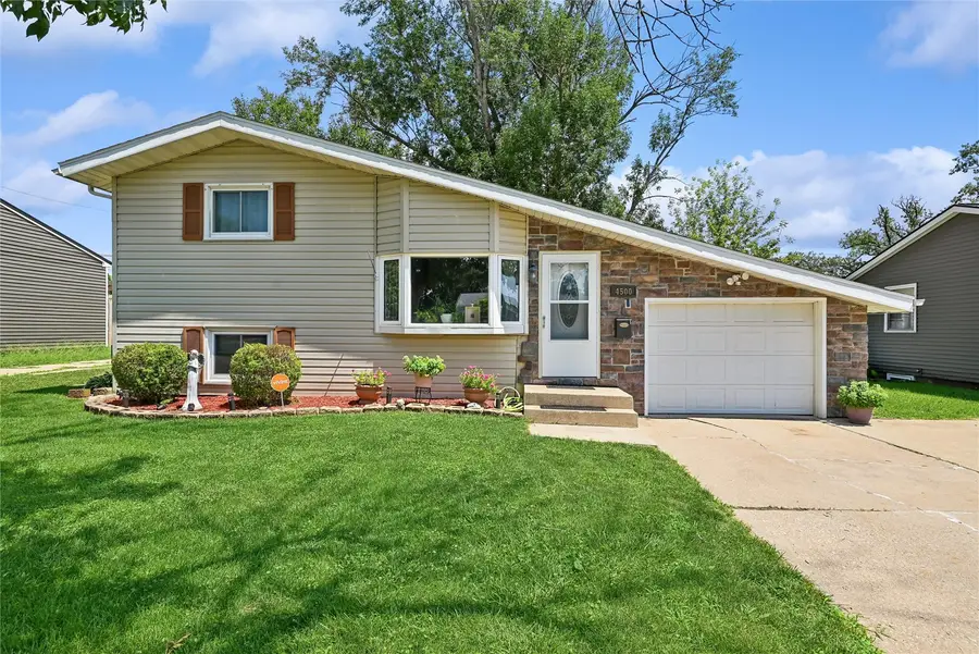 4500 Ozark Street Ne, Cedar Rapids, IA 52402 - #2