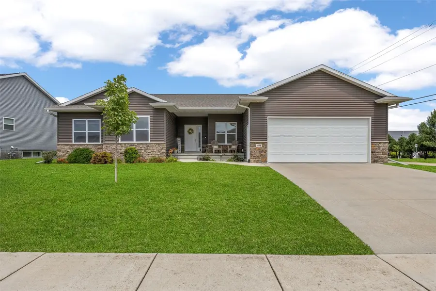 1698 Bridge Creek Ct, Marion, IA 52302 - #2