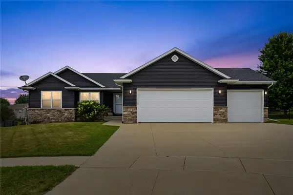 5027 Cotton Court Sw, Cedar Rapids, IA 52404