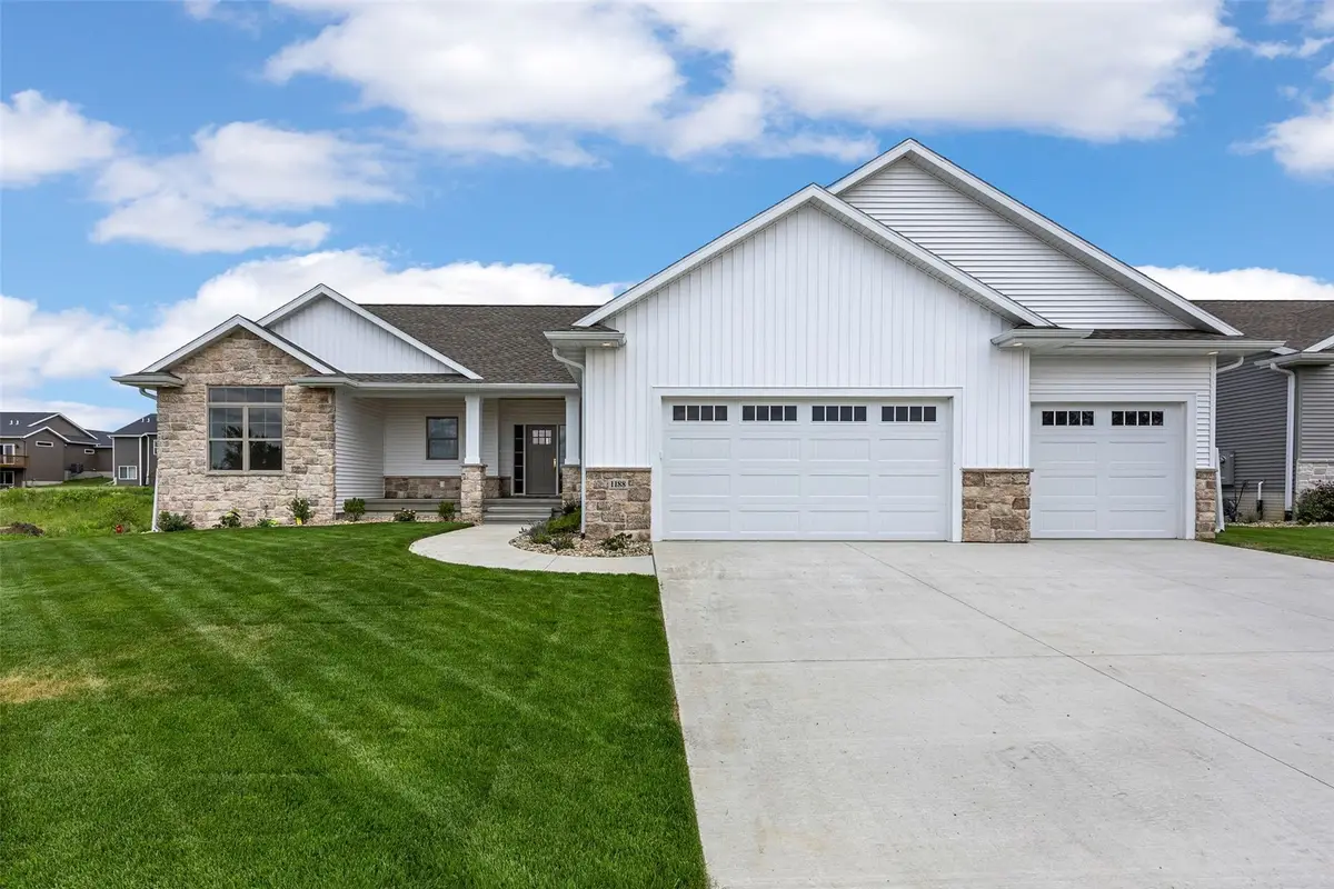 1188 Stable Ridge Dr, Marion, IA 52302 - #1