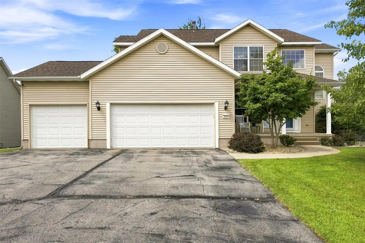 3018 27th Street Sw, Cedar Rapids, IA 52404 - #1