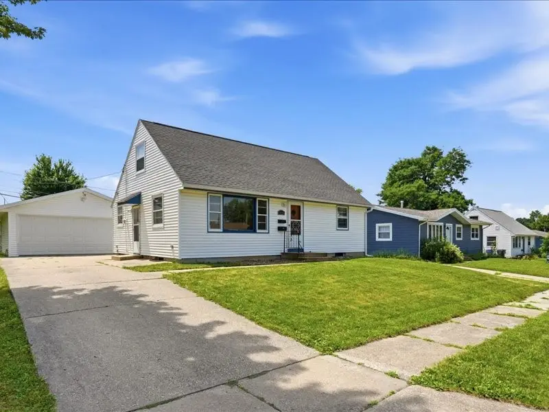 1635 Texas Avenue Ne, Cedar Rapids, IA 52402 - #1