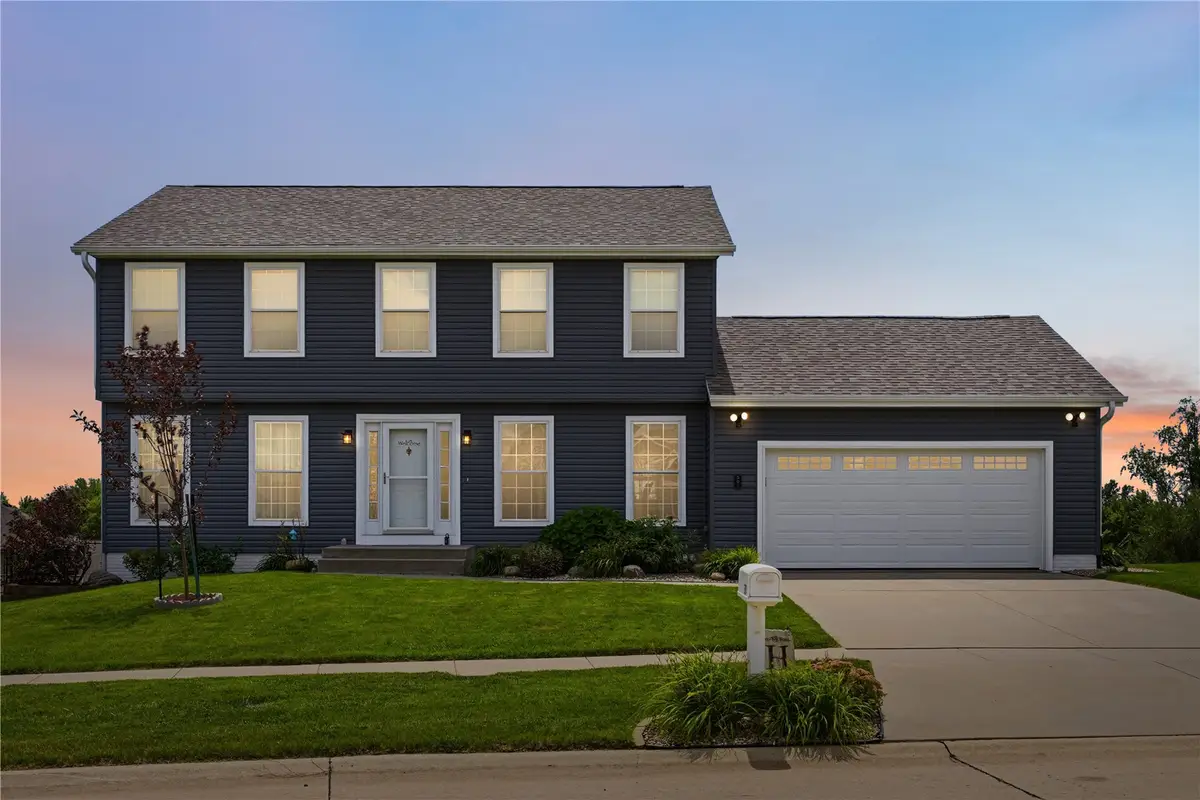 501 Limerock Drive Nw, Cedar Rapids, IA 52405 - #1