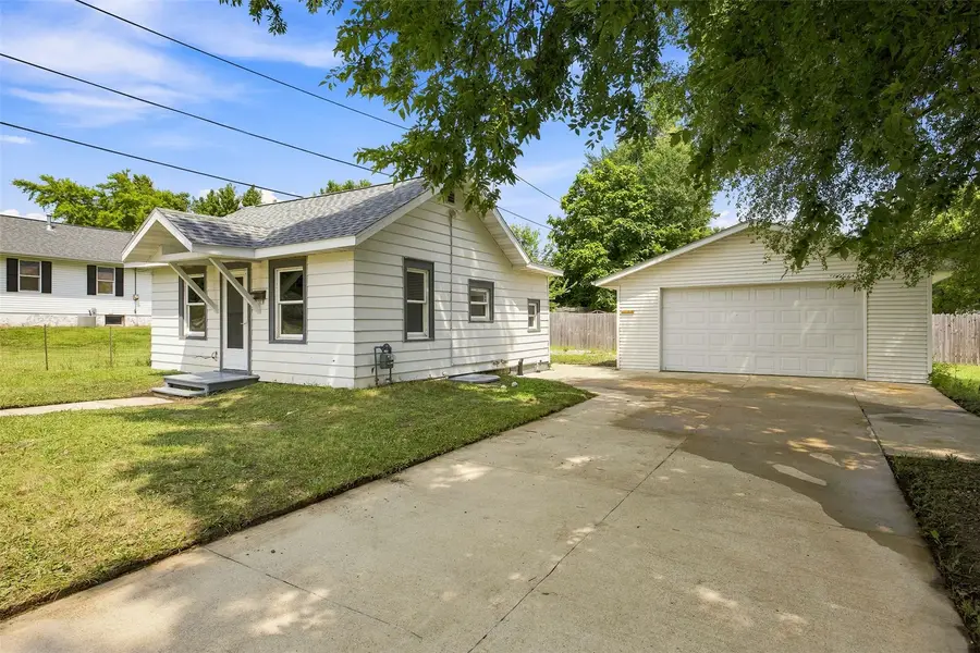 3015 2nd Avenue Se, Cedar Rapids, IA 52403 - #2
