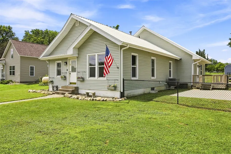 5922 Troy Mills Road, Spring Grove, IA 52344 - #2