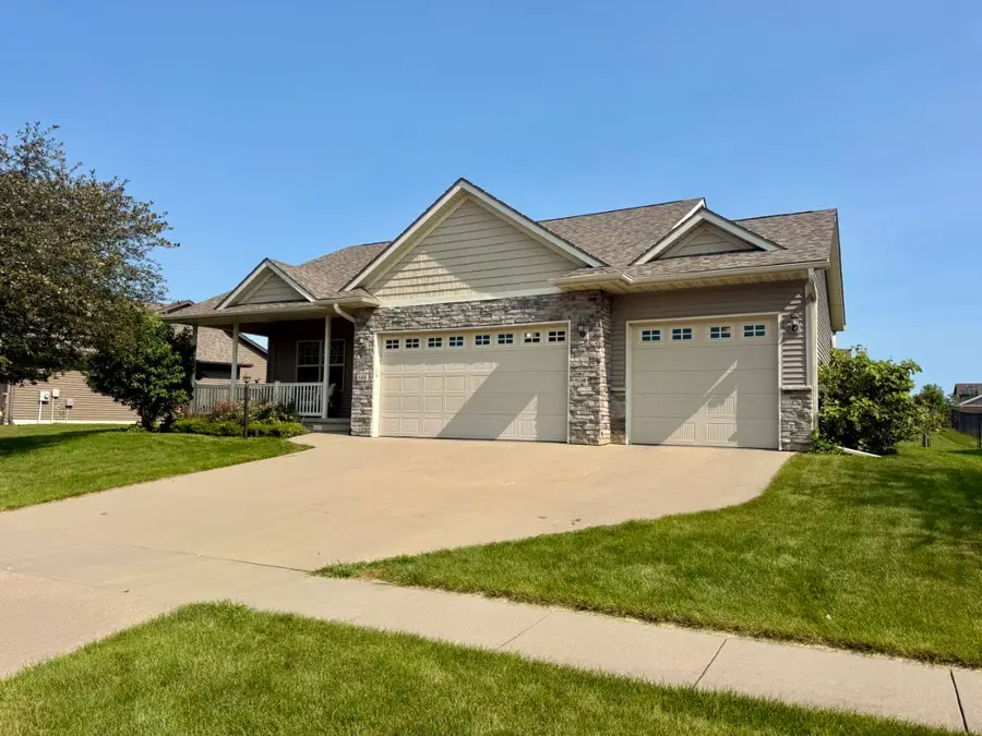 660 Berkshire Lane, North Liberty, IA 52317 - #2
