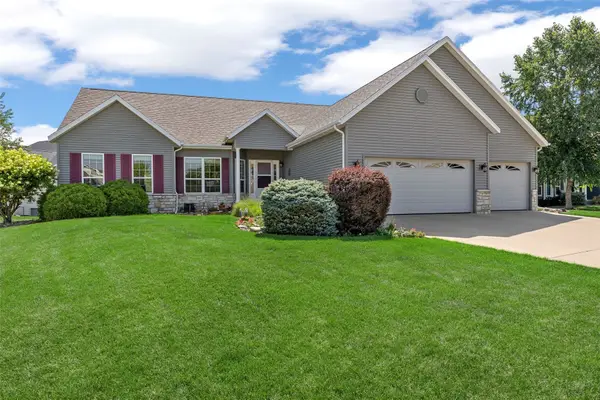 6020 Flagstone Drive Ne, Cedar Rapids, IA 52402