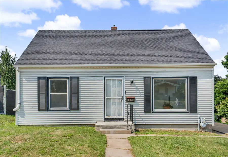 812 16th Ave Sw, Cedar Rapids, IA 52404 - #2