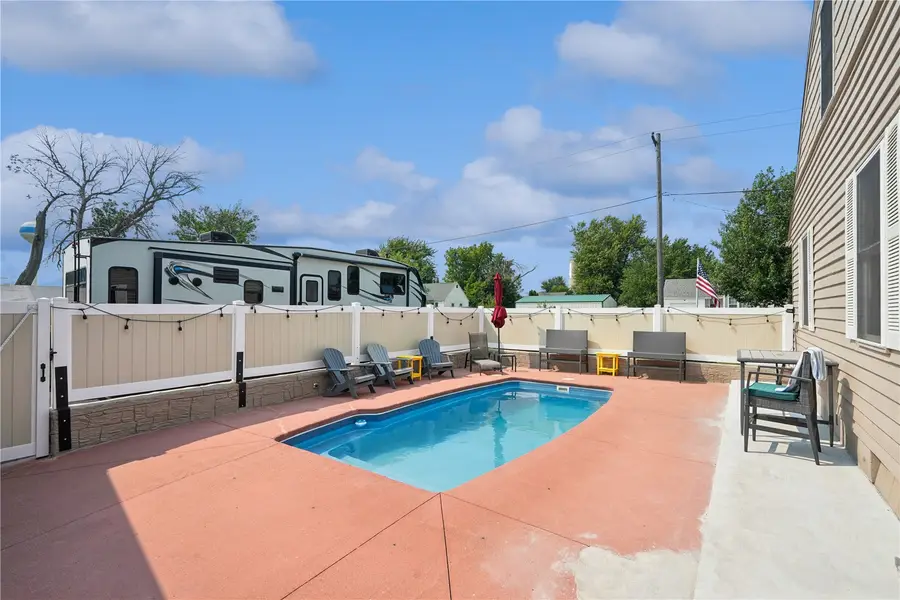 211 Hubbell Street, Martelle, IA 52305 - #3