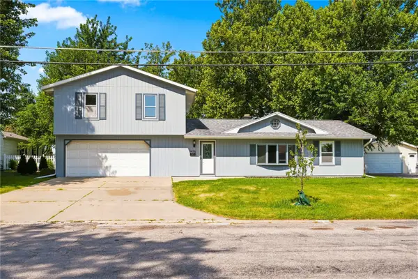 5430 Vermont Street Sw, Cedar Rapids, IA 53404