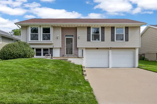230 Sussex Dr Ne, Cedar Rapids, IA 52402