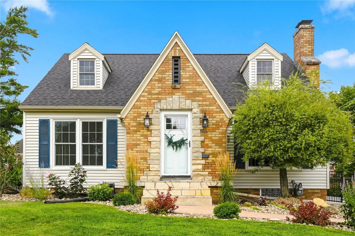 241 23rd Street Dr Se, Cedar Rapids, IA 52403 - #1