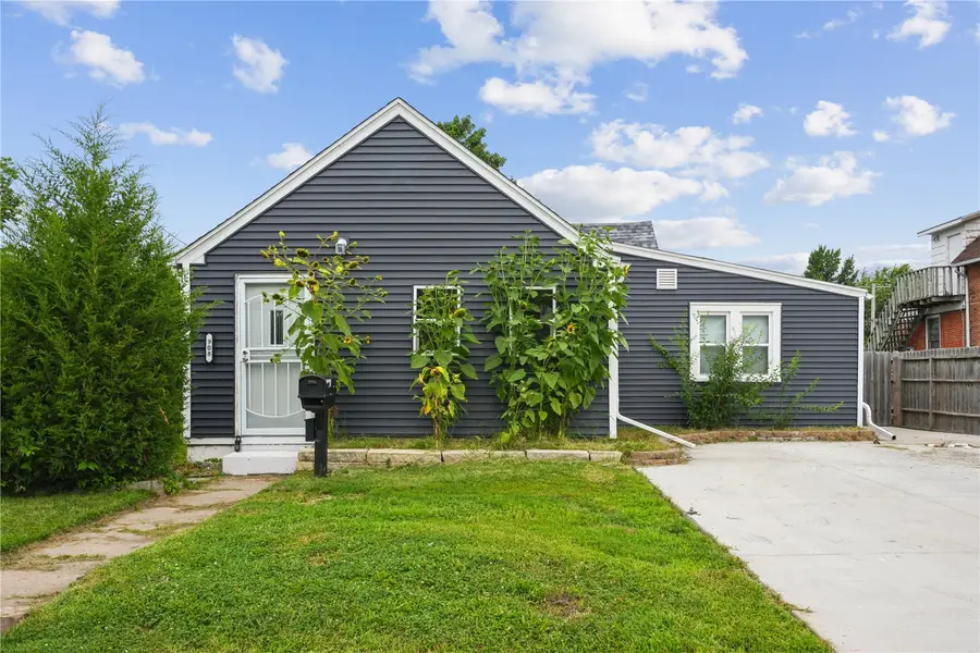 908 8th Ave, Marion, IA 52302 - #2