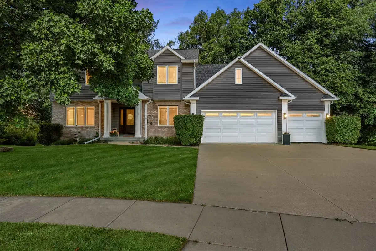 4928 Olde Mill Court, Cedar Rapids, IA 52411 - #1