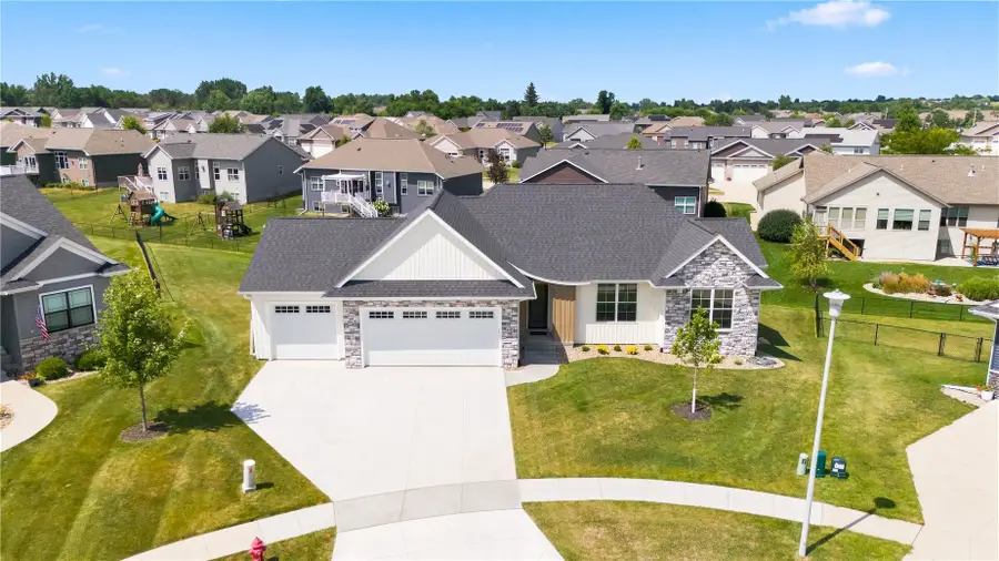 4135 Tall Pines Court, Marion, IA 52302 - #3