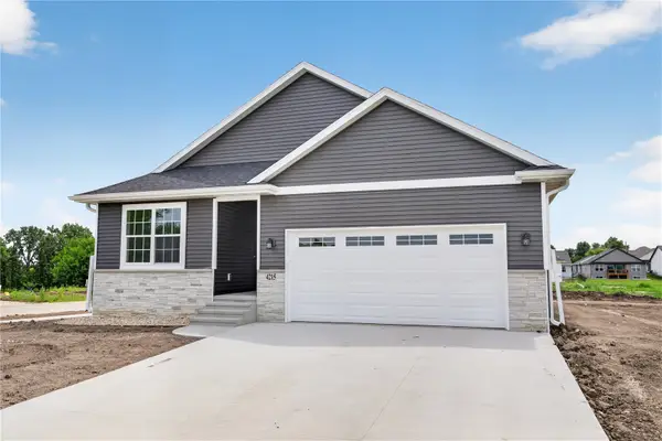 4215 English Glen Avenue, Marion, IA 52302