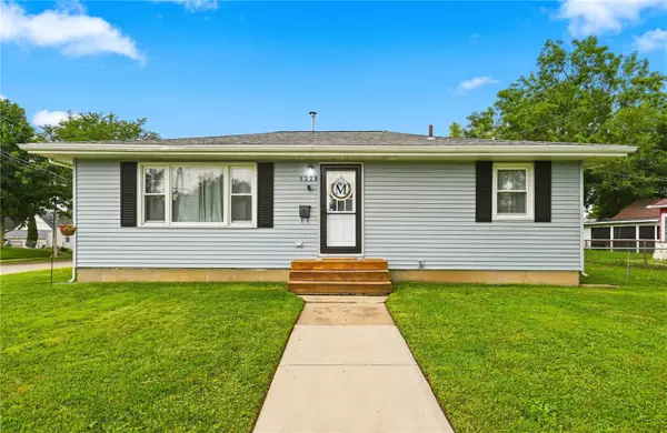 1328 1st St Sw, Cedar Rapids, IA 52404