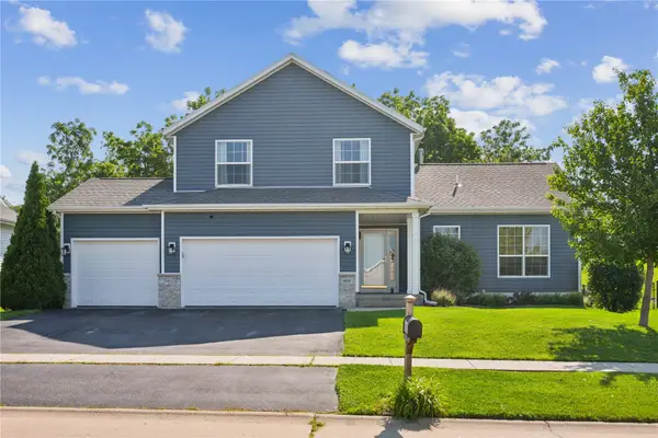 6911 Springwood Place Nw, Cedar Rapids, IA 52405