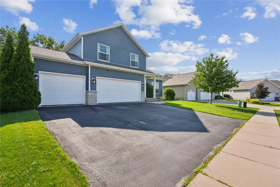 6911 Springwood Place Nw, Cedar Rapids, IA 52405 - #2