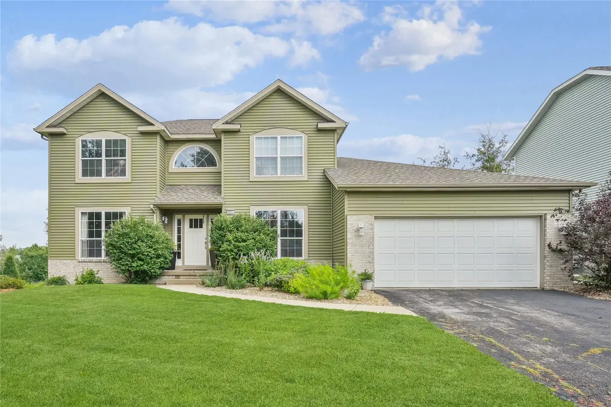 411 Cobble Stone Drive Nw, Cedar Rapids, IA 52405 - #1