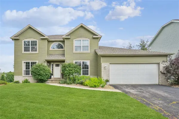411 Cobble Stone Drive Nw, Cedar Rapids, IA 52405