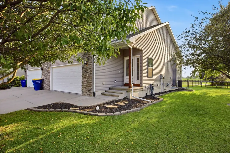 487 N Colton Dr, North Liberty, IA 52317 - #2