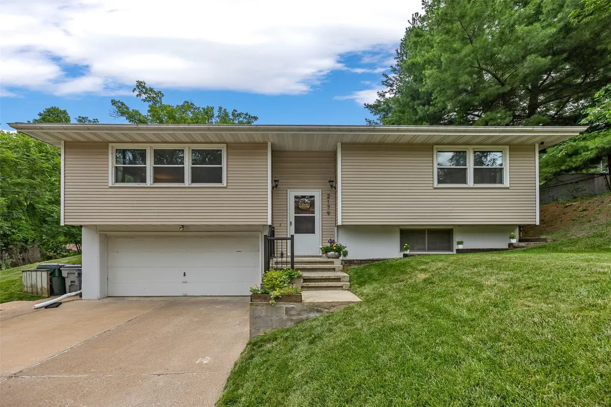 2179 Coldstream Avenue Ne, Cedar Rapids, IA 52402 - #1