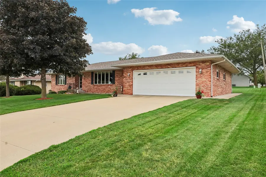 403 4th Street E, Newhall, IA 52315 - #2